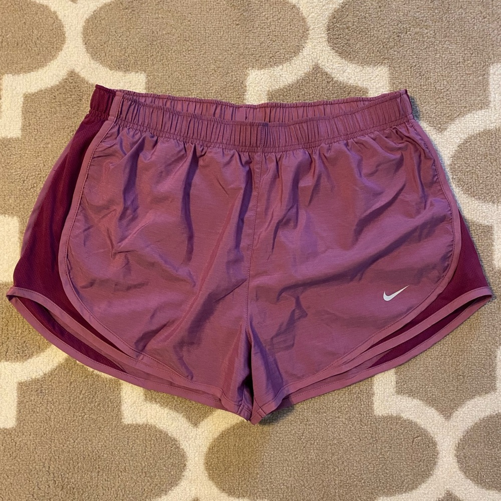 Nike Tempo Shorts 💜